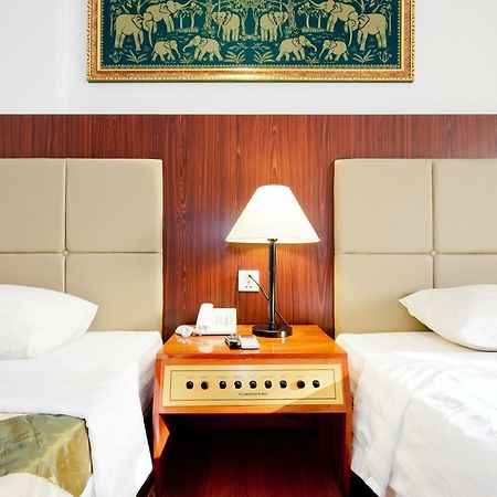 Diamond Hotel Phnom Penh Luaran gambar