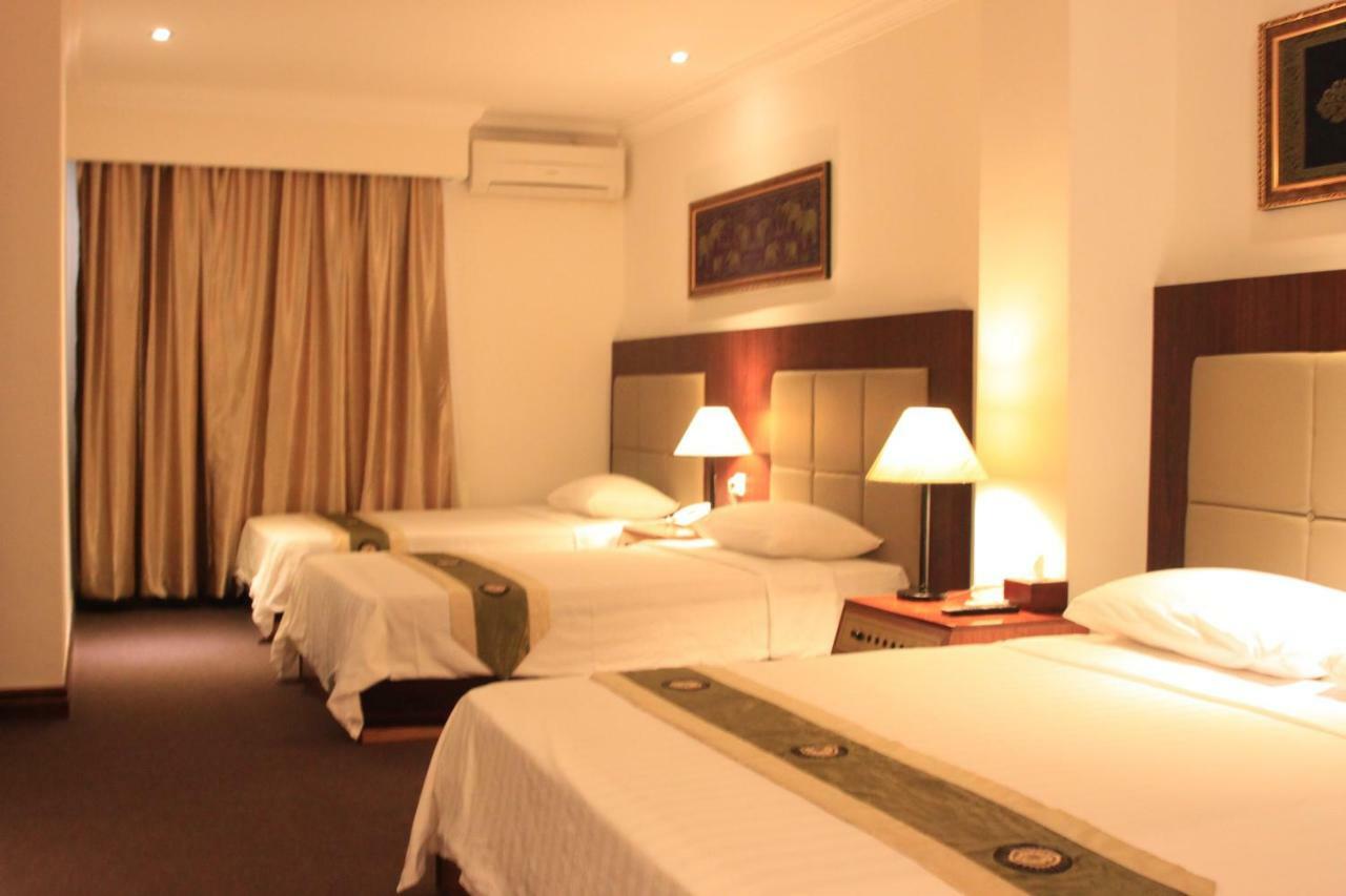 Diamond Hotel Phnom Penh Luaran gambar
